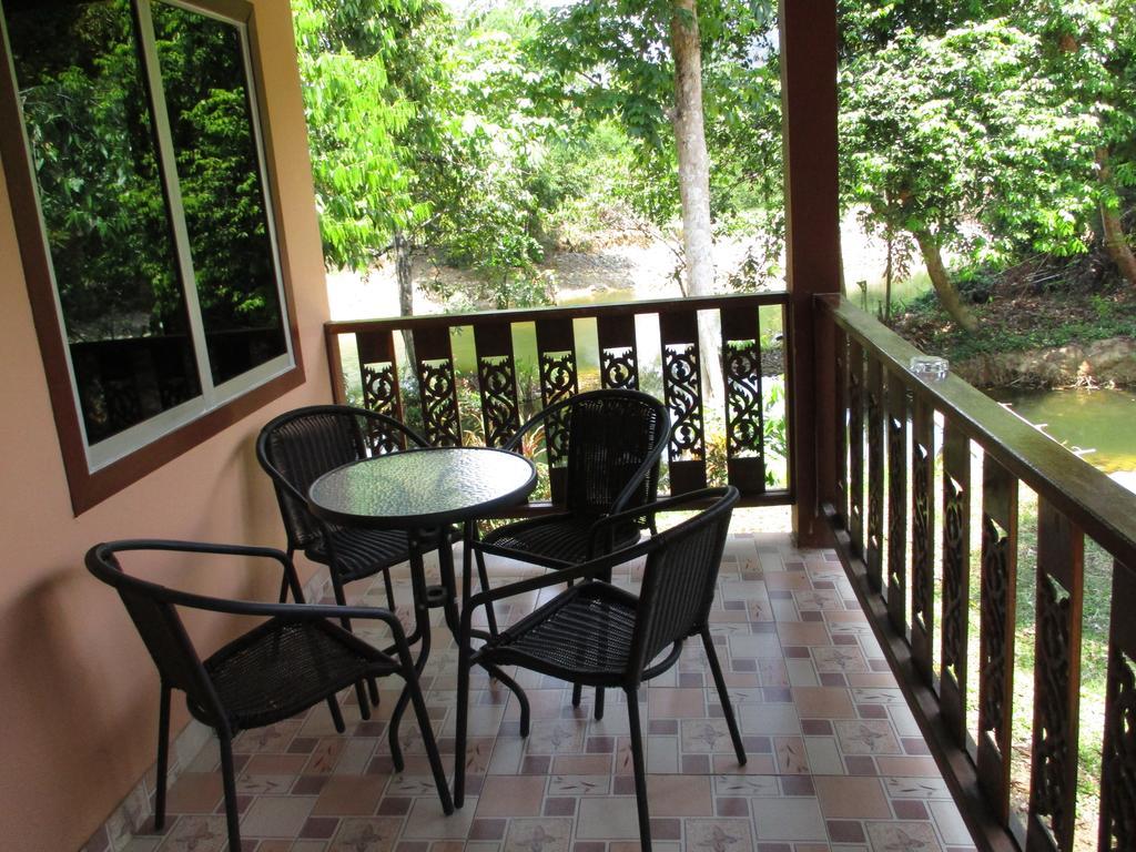 Khao Sok National Park Khaosok Island Resort מראה חיצוני תמונה