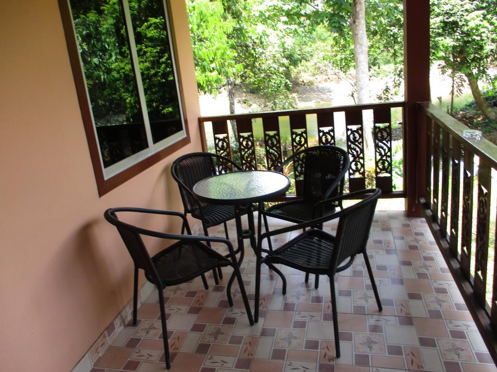 Khao Sok National Park Khaosok Island Resort מראה חיצוני תמונה