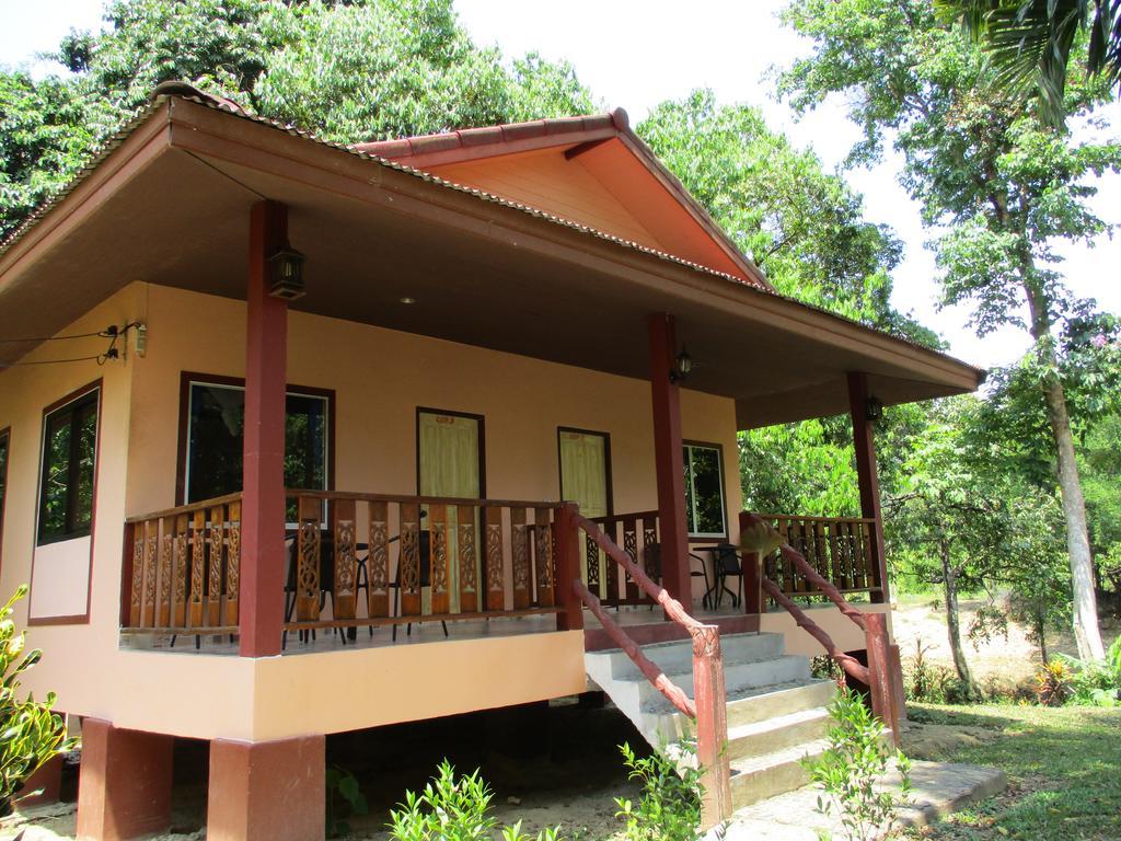 Khao Sok National Park Khaosok Island Resort מראה חיצוני תמונה